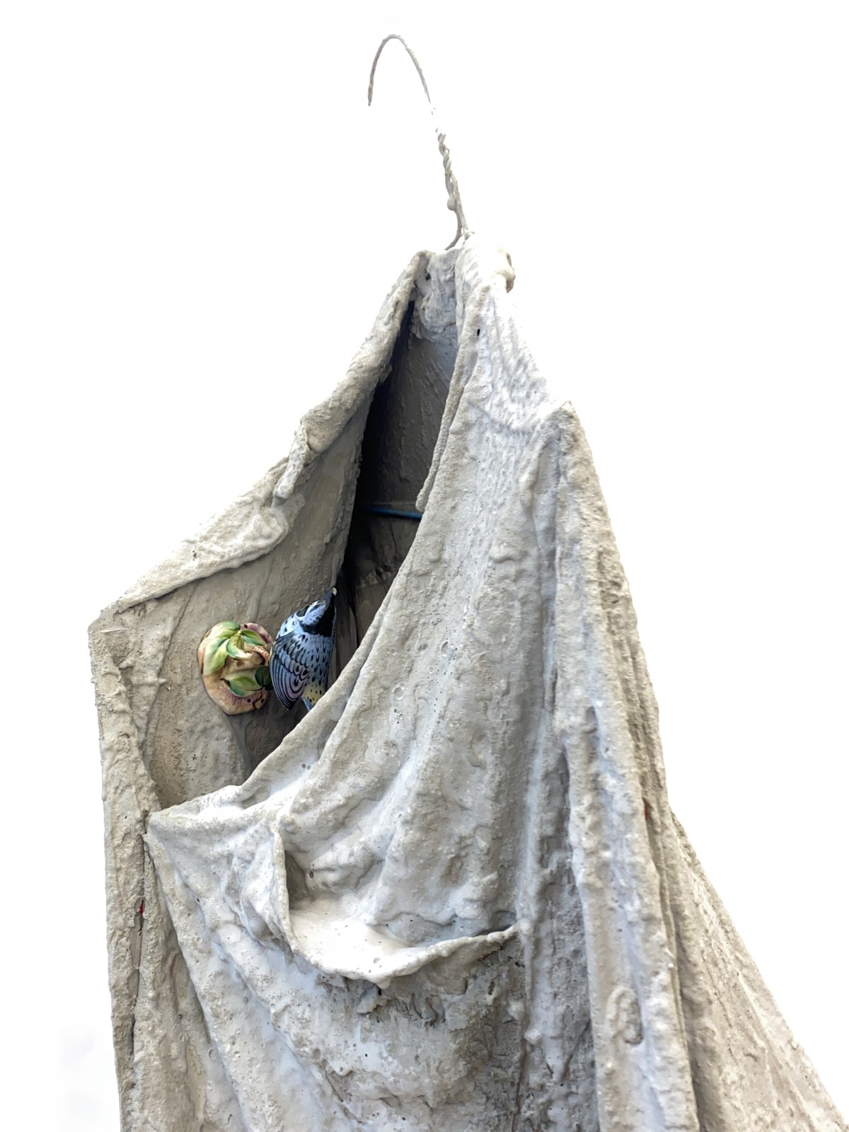 contemporary mixed media sculpture by Sylwia Zawiślak